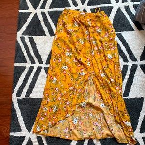 Yellow midi skirt great condition